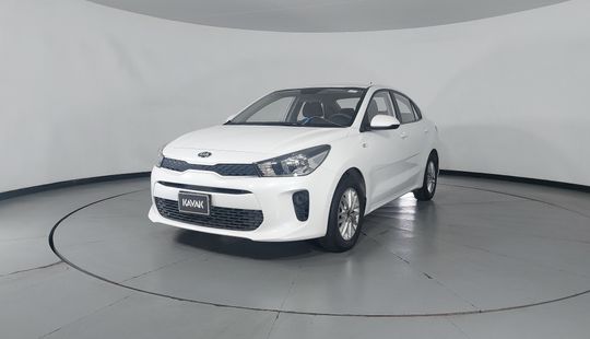 2020 • 60,090 km • Automático