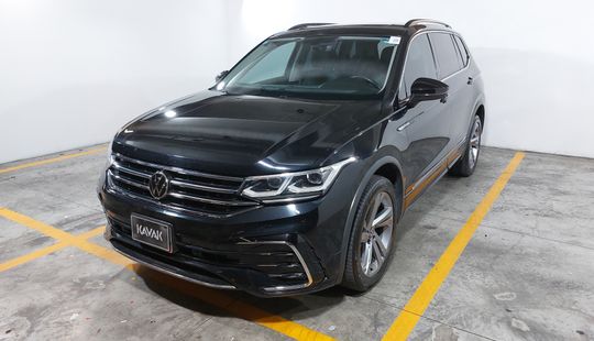 Volkswagen • Tiguan