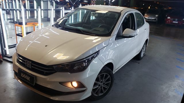 Fiat • Cronos