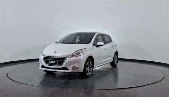 Peugeot • 208
