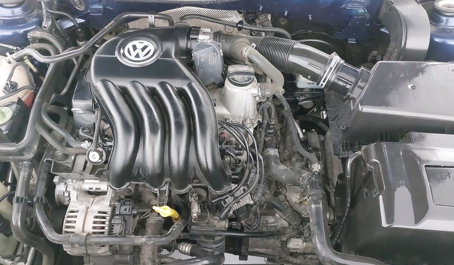 Volkswagen Jetta Clasico 2.0 CL TEAM TIPTRONIC Sedan 2014