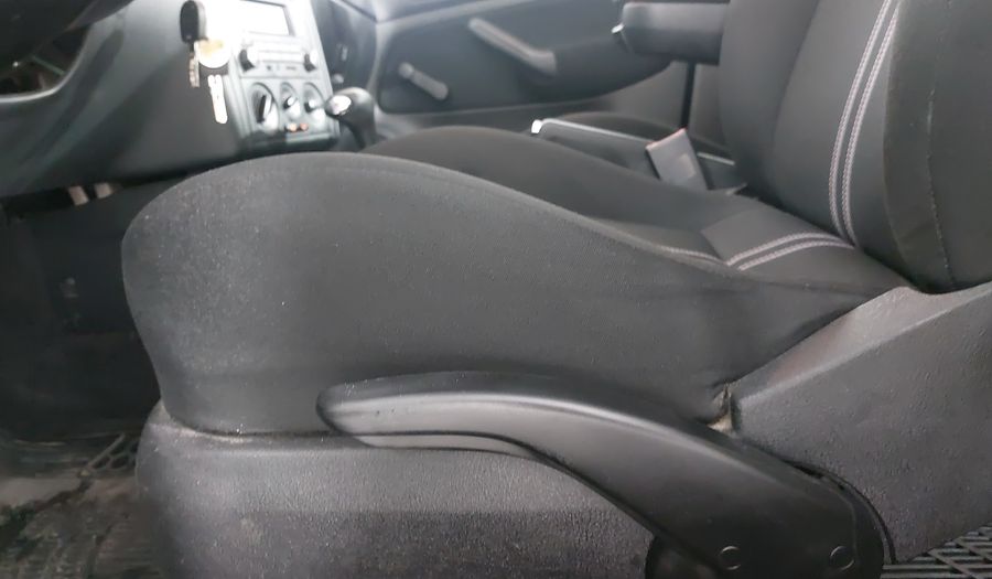 Volkswagen Jetta Clasico 2.0 CL TEAM TIPTRONIC Sedan 2014