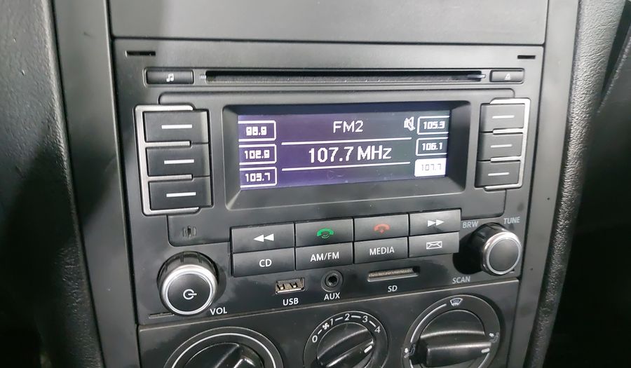 Volkswagen Jetta Clasico 2.0 CL TEAM TIPTRONIC Sedan 2014