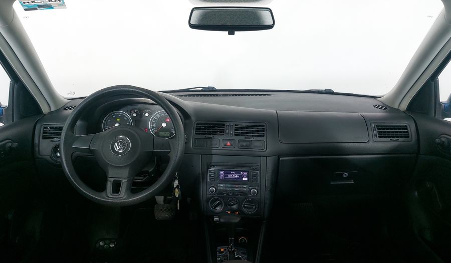 Volkswagen Jetta Clasico 2.0 CL TEAM TIPTRONIC Sedan 2014