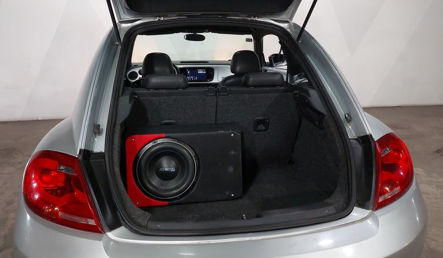 Volkswagen Beetle 2.5 SPORT TIPTRONIC Hatchback 2012