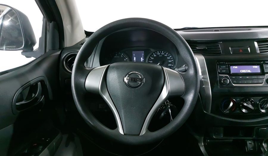 Nissan Np300 2.5 DOBLE CABINA SE TM AC Pickup 2016