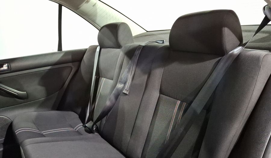 Volkswagen Jetta Clasico 2.0 CL TEAM MT Sedan 2014