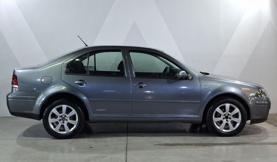 Volkswagen Jetta Clasico 2.0 CL TEAM MT Sedan 2014