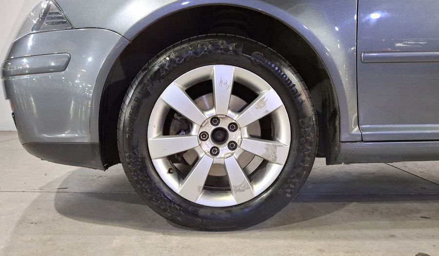 Volkswagen Jetta Clasico 2.0 CL TEAM MT Sedan 2014