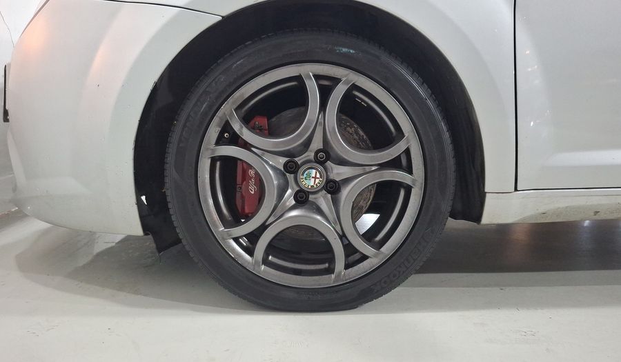 Alfa Romeo Mito 1.4 PROGRESSION LUXURY MT Hatchback 2015