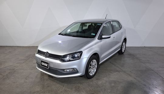 Volkswagen • Polo