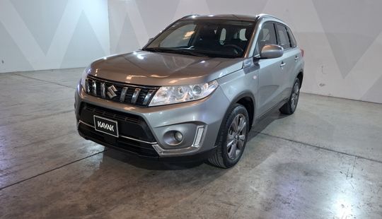 Suzuki • Vitara