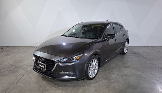 Mazda • Mazda 3