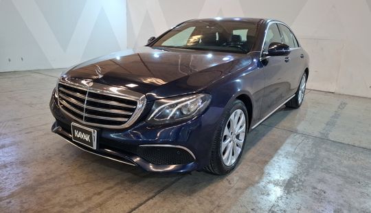 Mercedes Benz • Clase E
