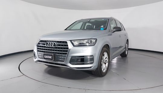 Audi • Q7