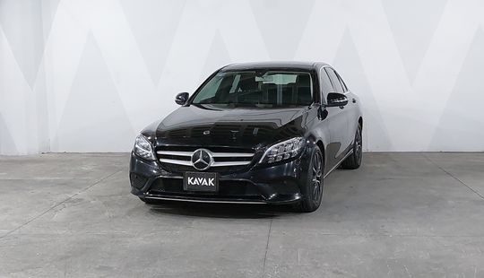 Mercedes Benz • Clase C