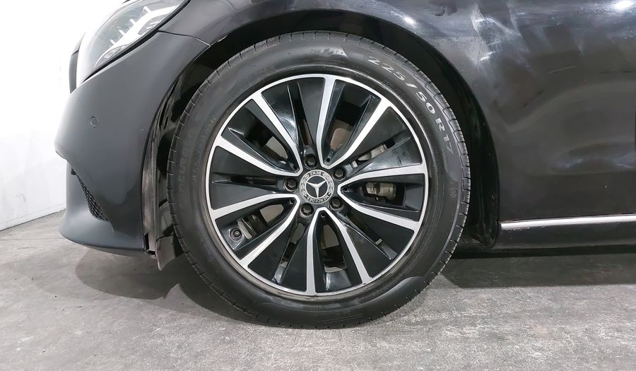 Mercedes Benz Clase C 2.0 200 EXCLUSIVE AUTO Sedan 2020