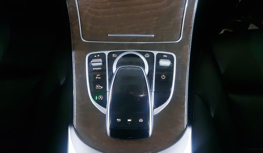 Mercedes Benz Clase C 2.0 200 EXCLUSIVE AUTO Sedan 2020