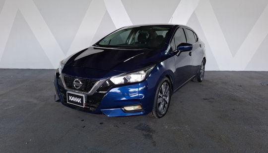 Nissan • Versa