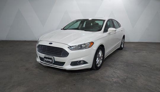 Ford • Fusion