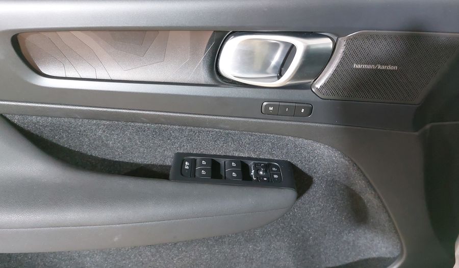 Volvo Xc40 BEV 69KWH RECHARGE PLUS AUTO Suv 2023