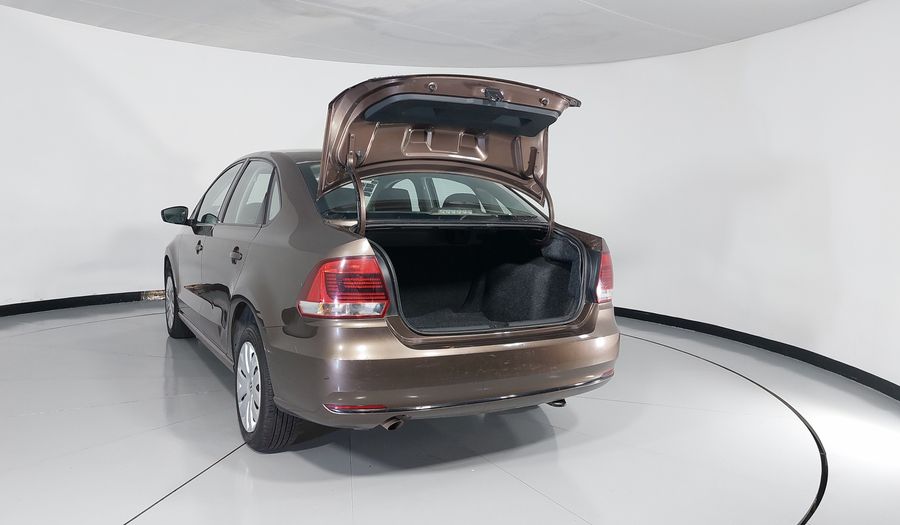Volkswagen Vento 1.6 STARTLINE TIPTRONIC Sedan 2016