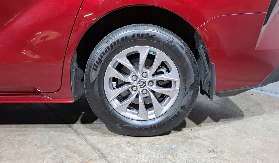Toyota Sienna 2.5 HEV XLE PIEL AUTO Minivan 2021