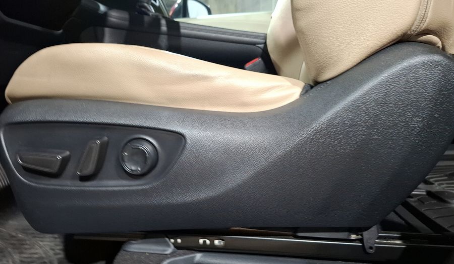 Toyota Sienna 2.5 HEV XLE PIEL AUTO Minivan 2021
