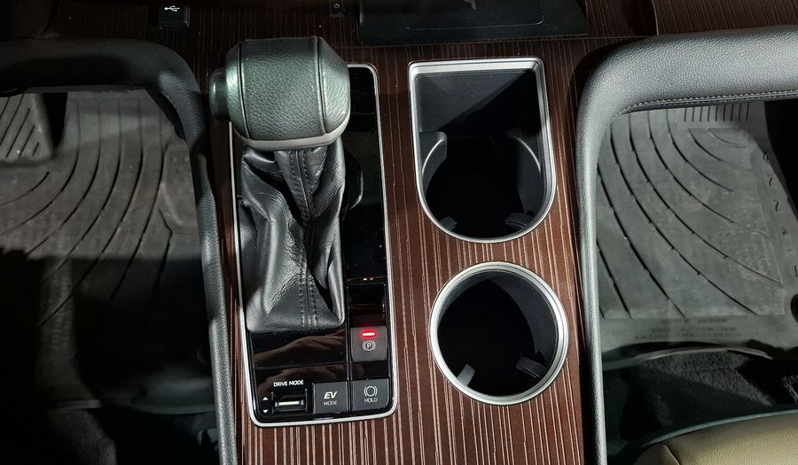 Toyota Sienna 2.5 HEV XLE PIEL AUTO Minivan 2021