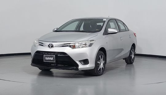 Toyota • Yaris