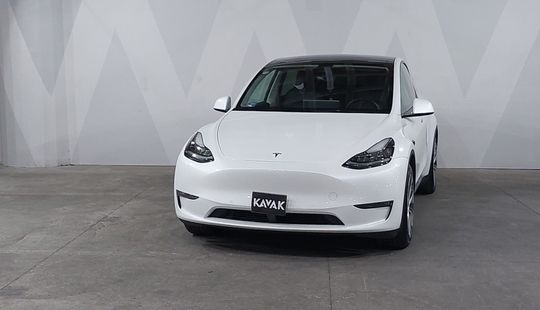 Tesla • Model Y