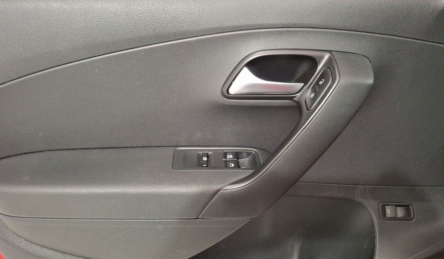 Volkswagen Vento 1.6 COMFORTLINE TIPTRONIC Sedan 2017