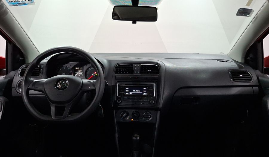 Volkswagen Vento 1.6 COMFORTLINE TIPTRONIC Sedan 2017