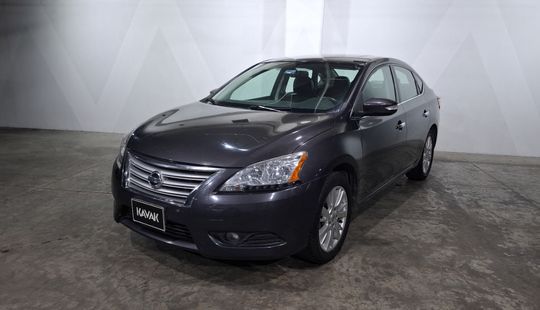 Nissan • Sentra