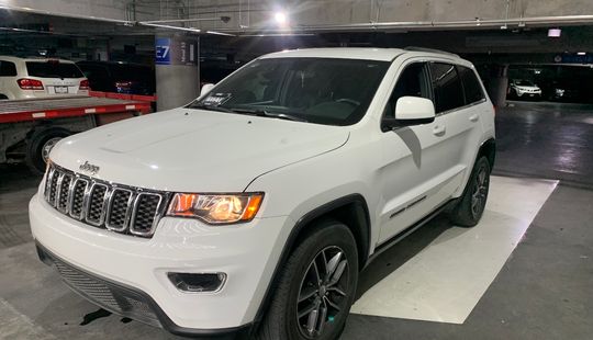 Jeep • Grand Cherokee