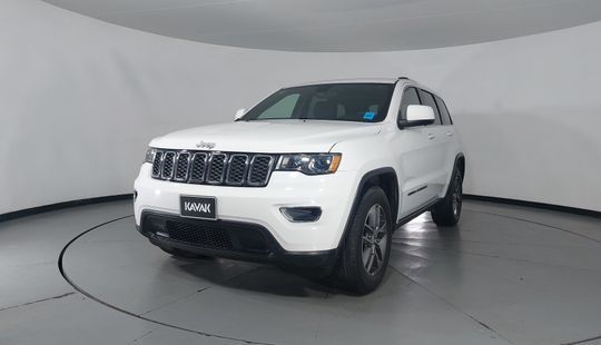 Jeep • Grand Cherokee
