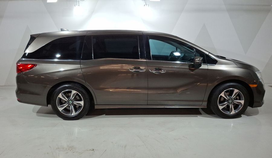 Honda Odyssey 3.5 TOURING AUTO Minivan 2018