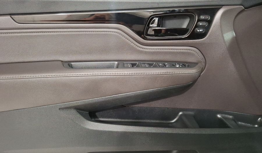 Honda Odyssey 3.5 TOURING AUTO Minivan 2018