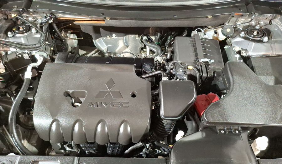 Mitsubishi Outlander 2.4 SE PLUS CVT Suv 2019