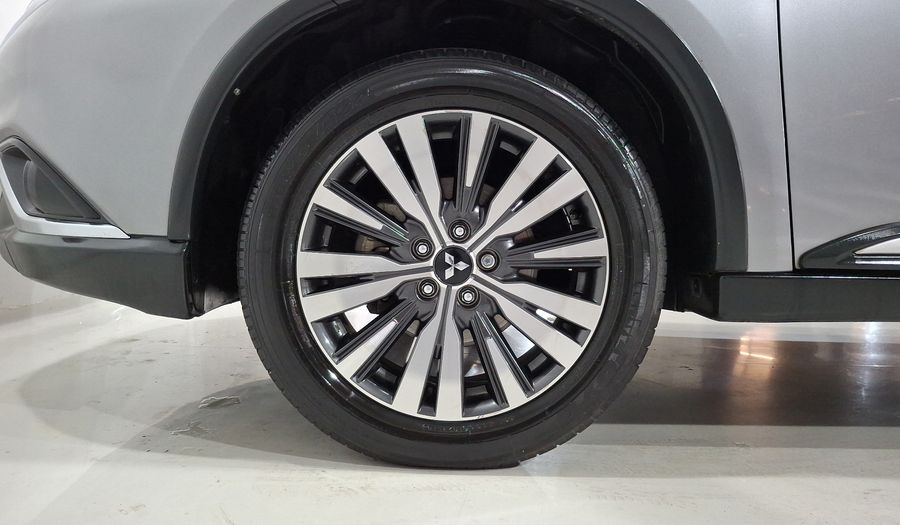 Mitsubishi Outlander 2.4 SE PLUS CVT Suv 2019