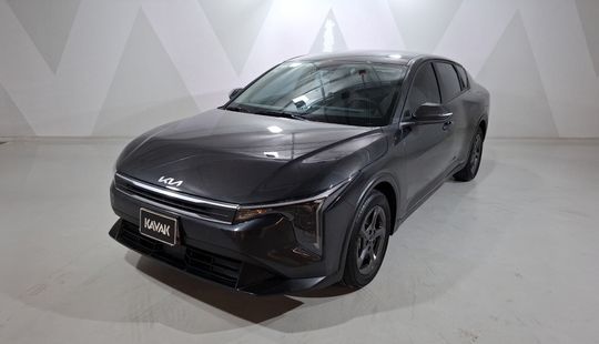 Kia • K4