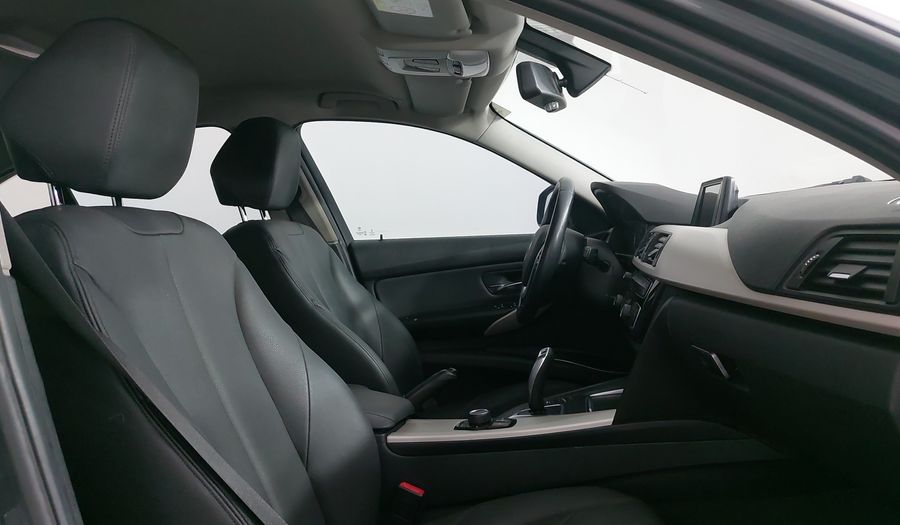 Bmw Serie 3 2.0 320IA Sedan 2016