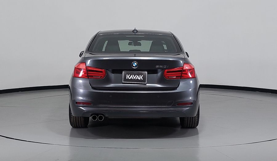 Bmw Serie 3 2.0 320IA Sedan 2016