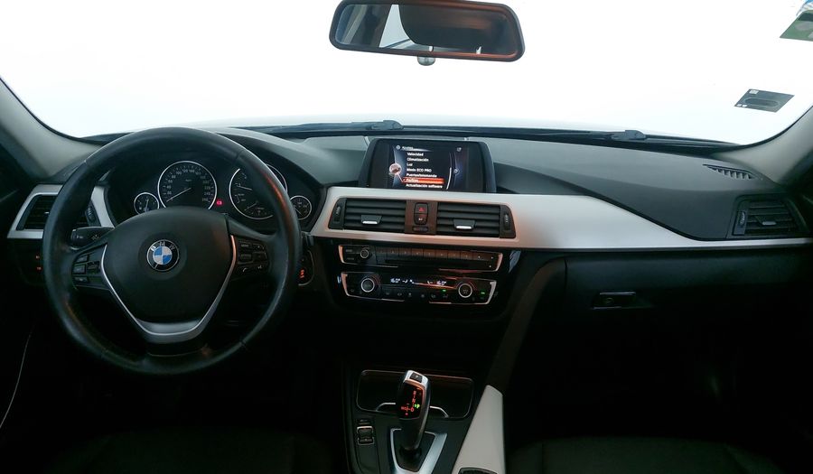 Bmw Serie 3 2.0 320IA Sedan 2016
