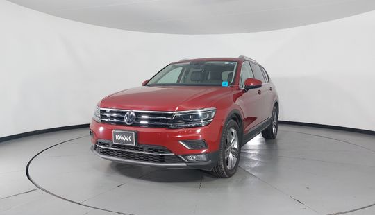 Volkswagen • Tiguan