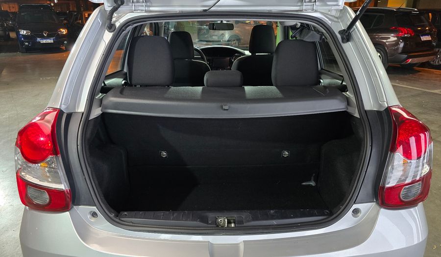 Toyota Etios 1.5 XLS AUTO Hatchback 2022