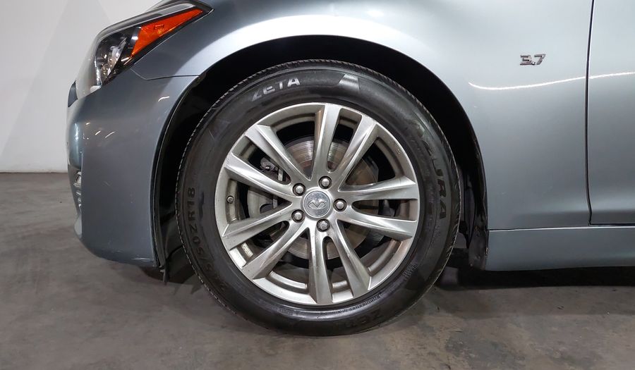 Infiniti Q70 3.7 SEDUCTION AT Sedan 2016