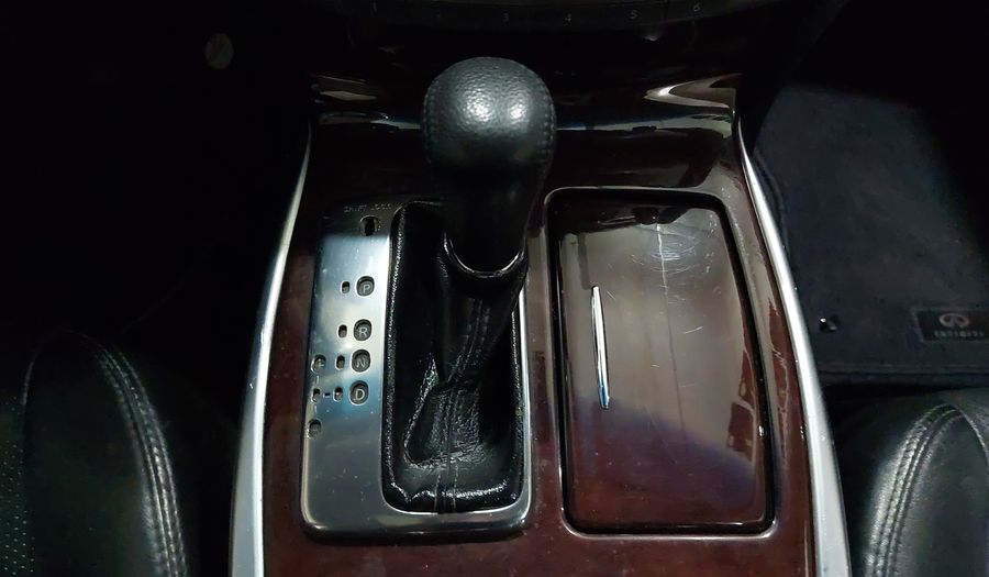 Infiniti Q70 3.7 SEDUCTION AT Sedan 2016