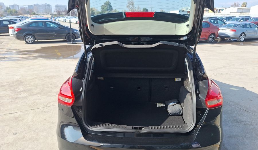 Ford Focus 2.0 SE POWER SHIFT Hatchback 2019