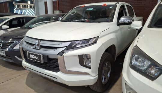 Mitsubishi • L200